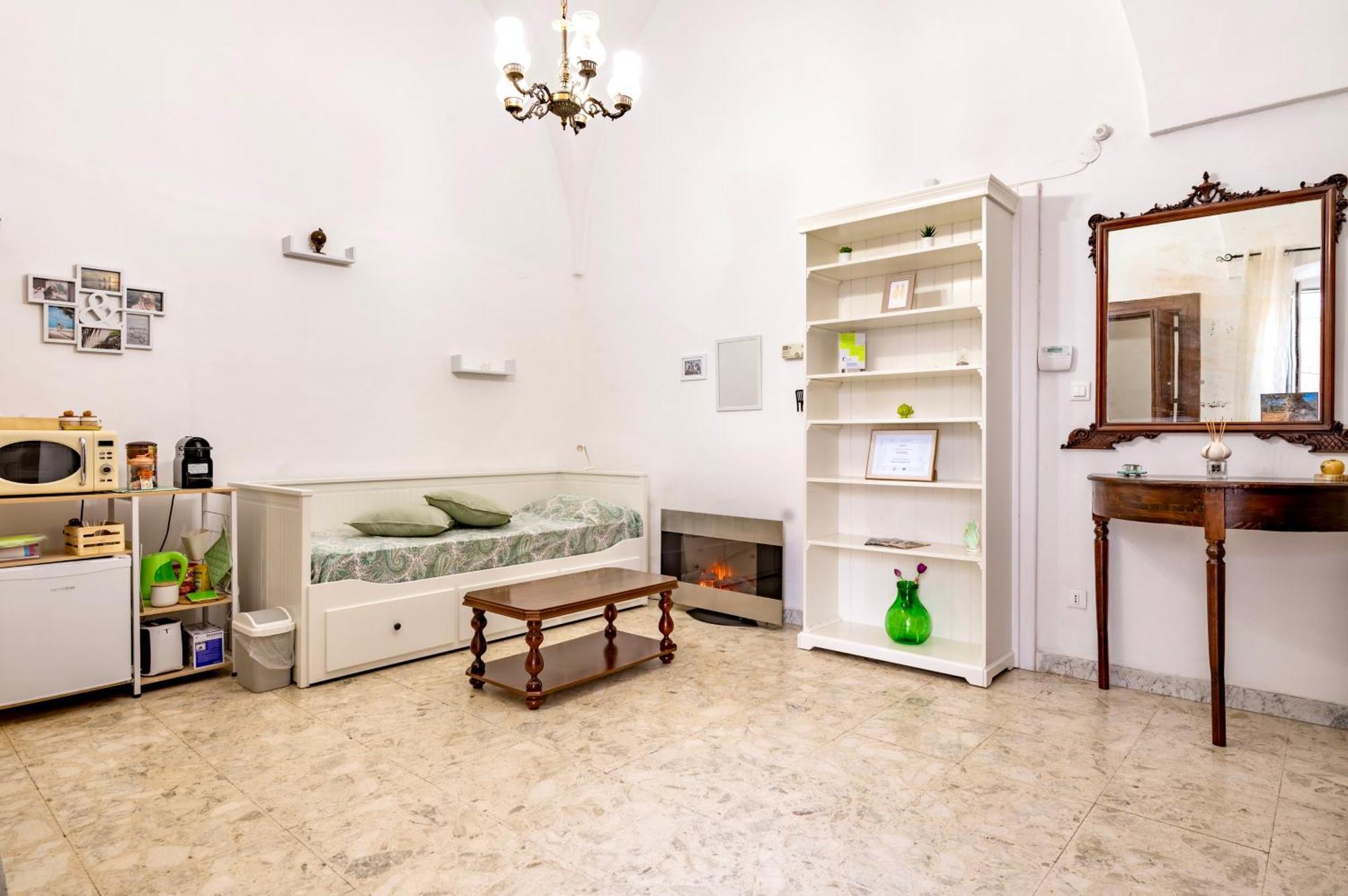 Ανδρείος - Andreios Apartment Ostuni Bagian luar foto